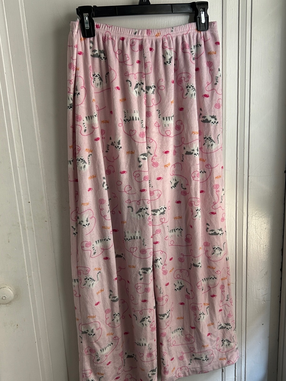 Karen Neuburger Pink Cat Print Lounge Pants